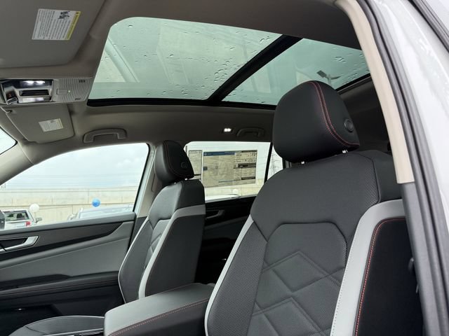 New 2026 Volkswagen Atlas Peak Edition AWD/4WD image 17