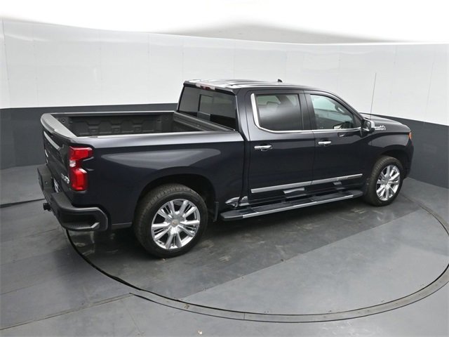 Used 2022 Chevrolet Silverado 1500 High Country w/ High Country Premium Package image 30