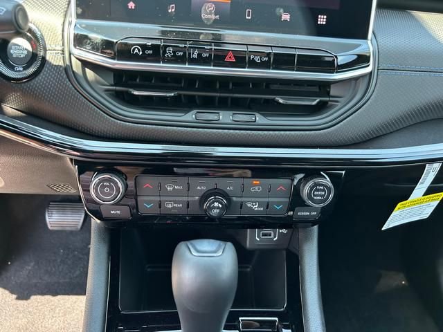 New 2025 Jeep Compass Limited w/ Sun & Sound Group image 19