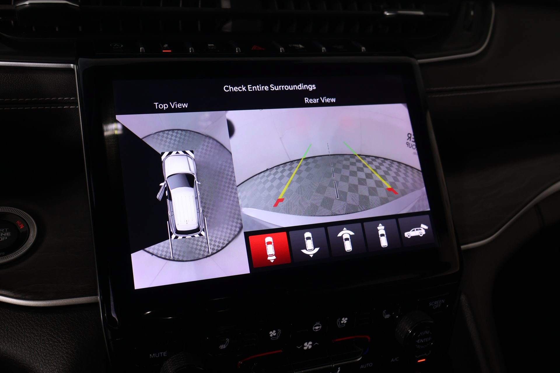 Used 2023 Jeep Grand Cherokee L Limited w/ Luxury Tech Group II RWD image 6