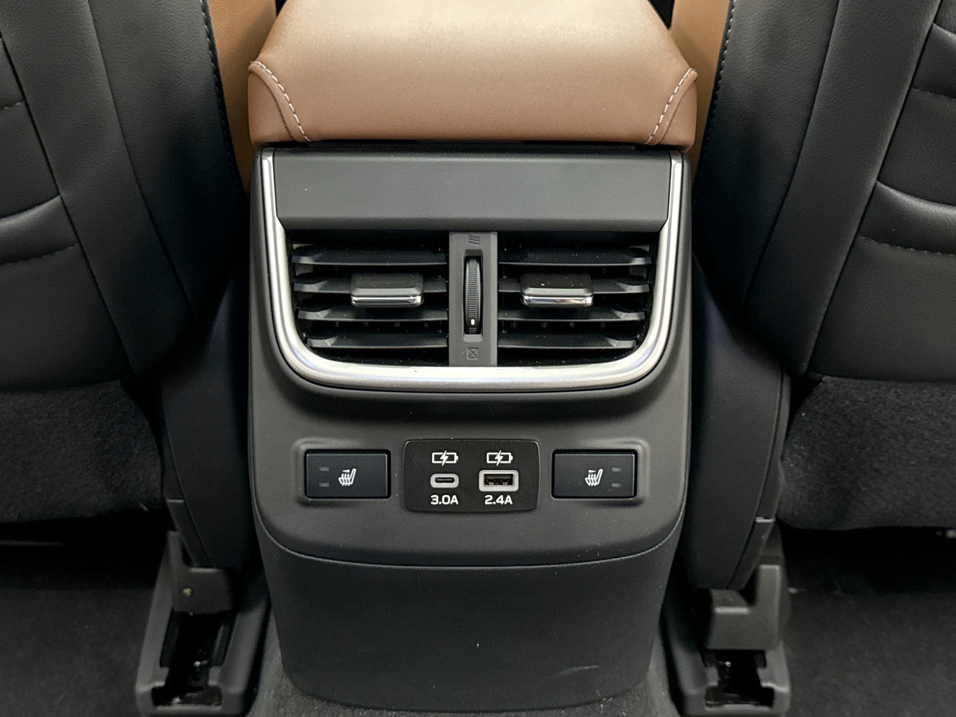 Used 2024 Subaru Outback Touring AWD/4WD image 22