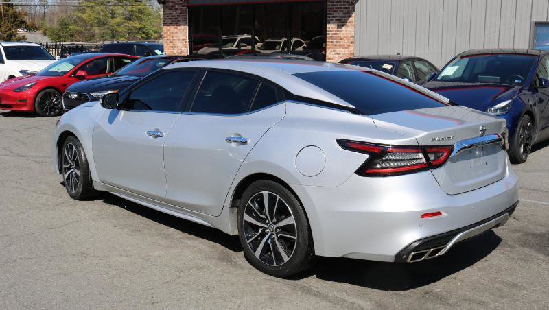 Used 2022 Nissan Maxima SV w/ Floor Mat Group FWD image 5