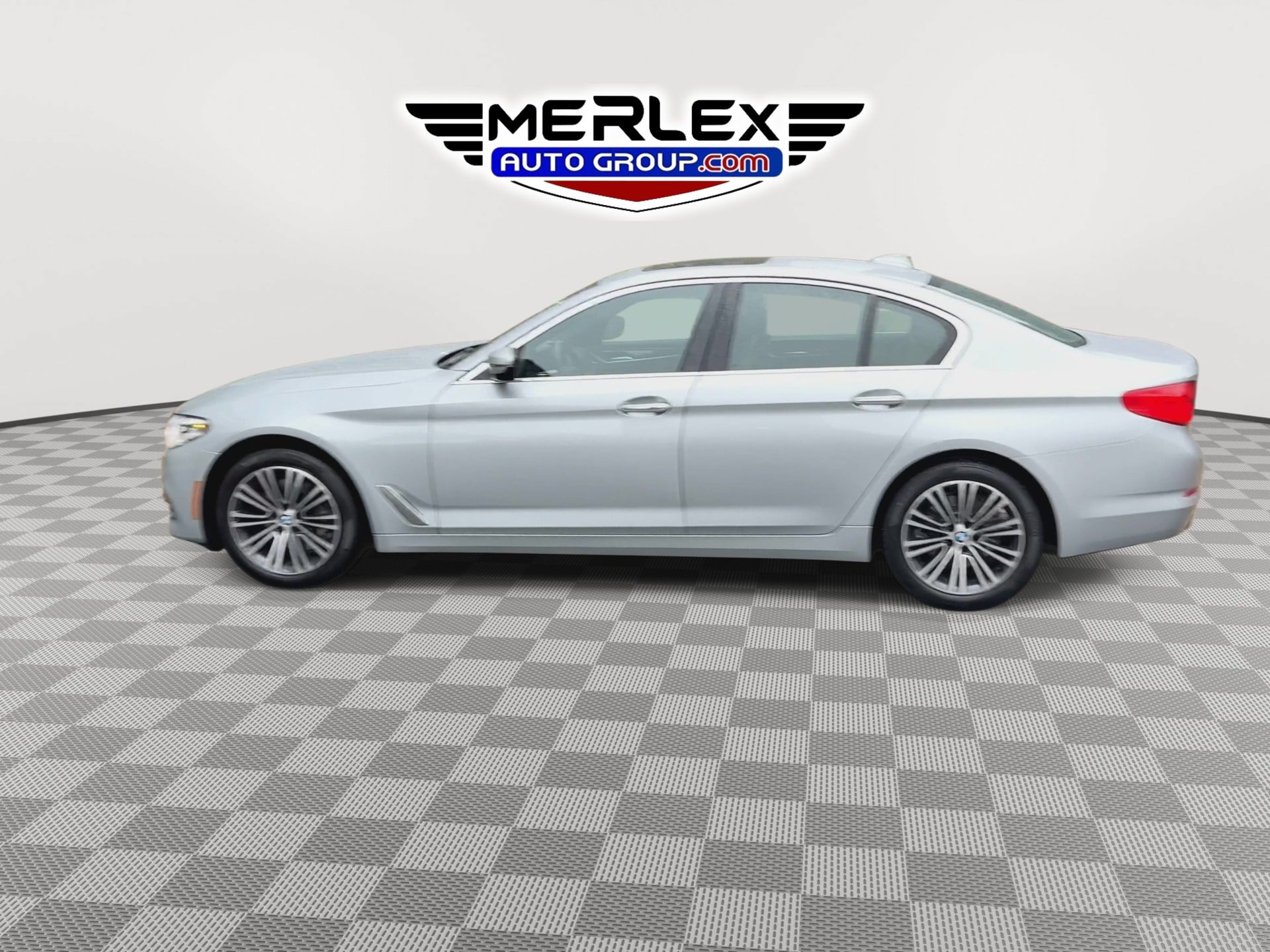 Used 2018 BMW 530i xDrive AWD/4WD image 5