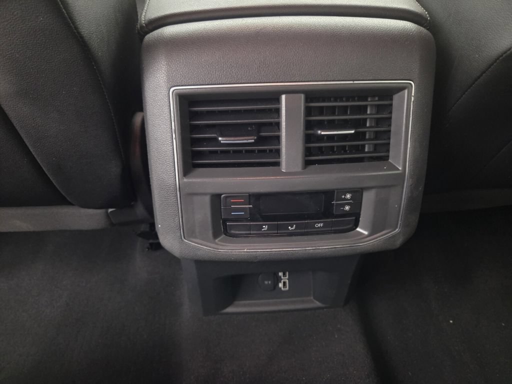 Used 2018 Volkswagen Atlas SE FWD image 27
