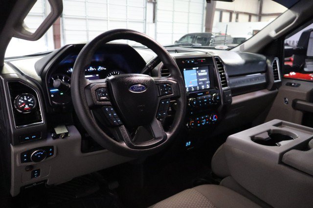 Used 2017 Ford F250 XLT w/ XLT Premium Package AWD/4WD image 31