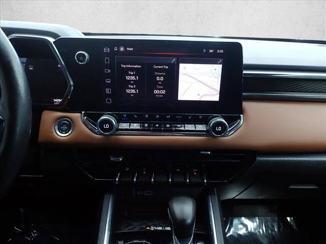 Used 2025 GMC Canyon AT4 w/ Technology Plus Package AWD/4WD image 16