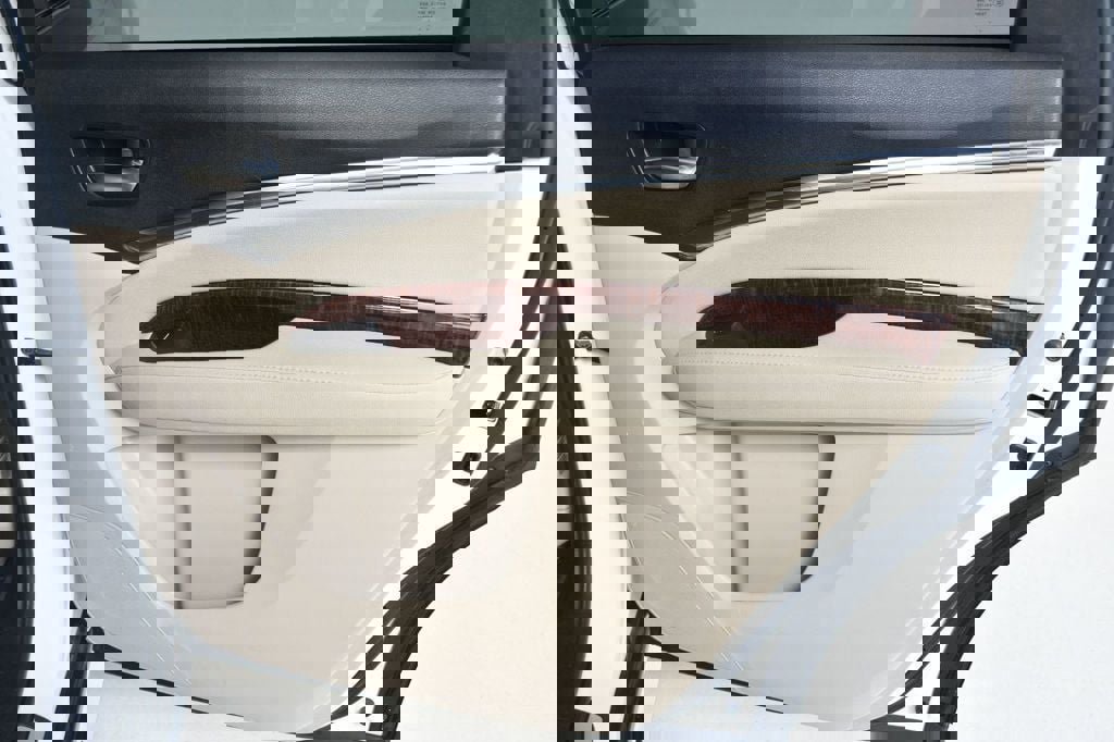 Used 2017 Acura MDX SH-AWD w/ Technology Package image 26