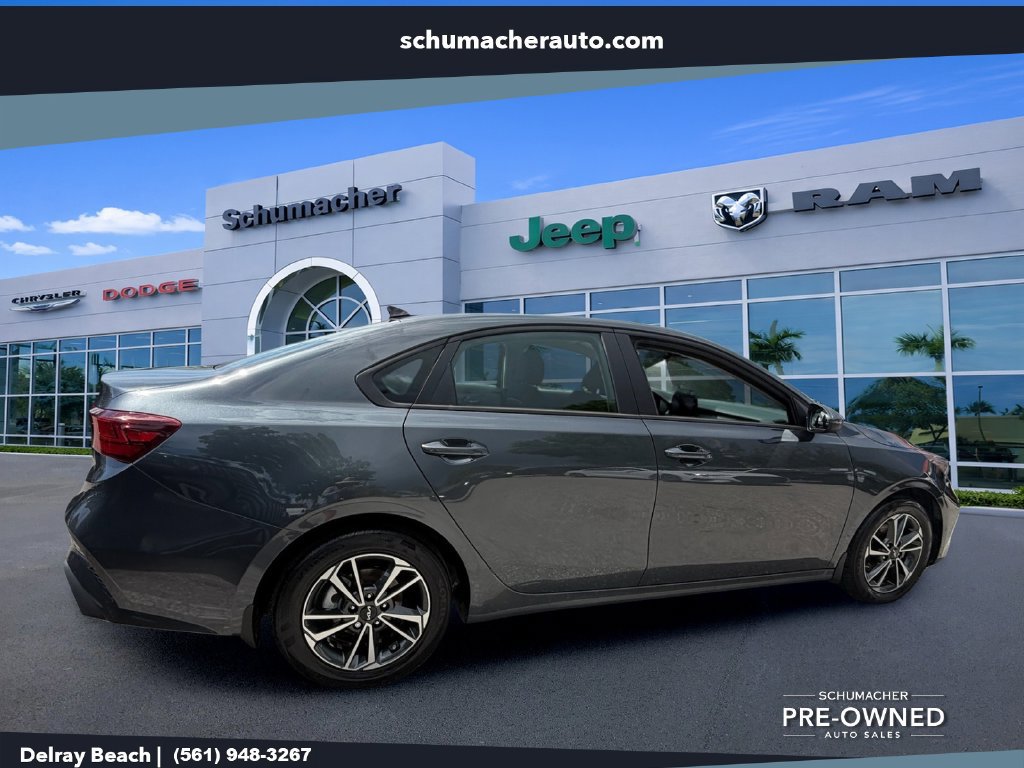 Used 2024 Kia Forte LXS w/ LXS Technology Package FWD image 7