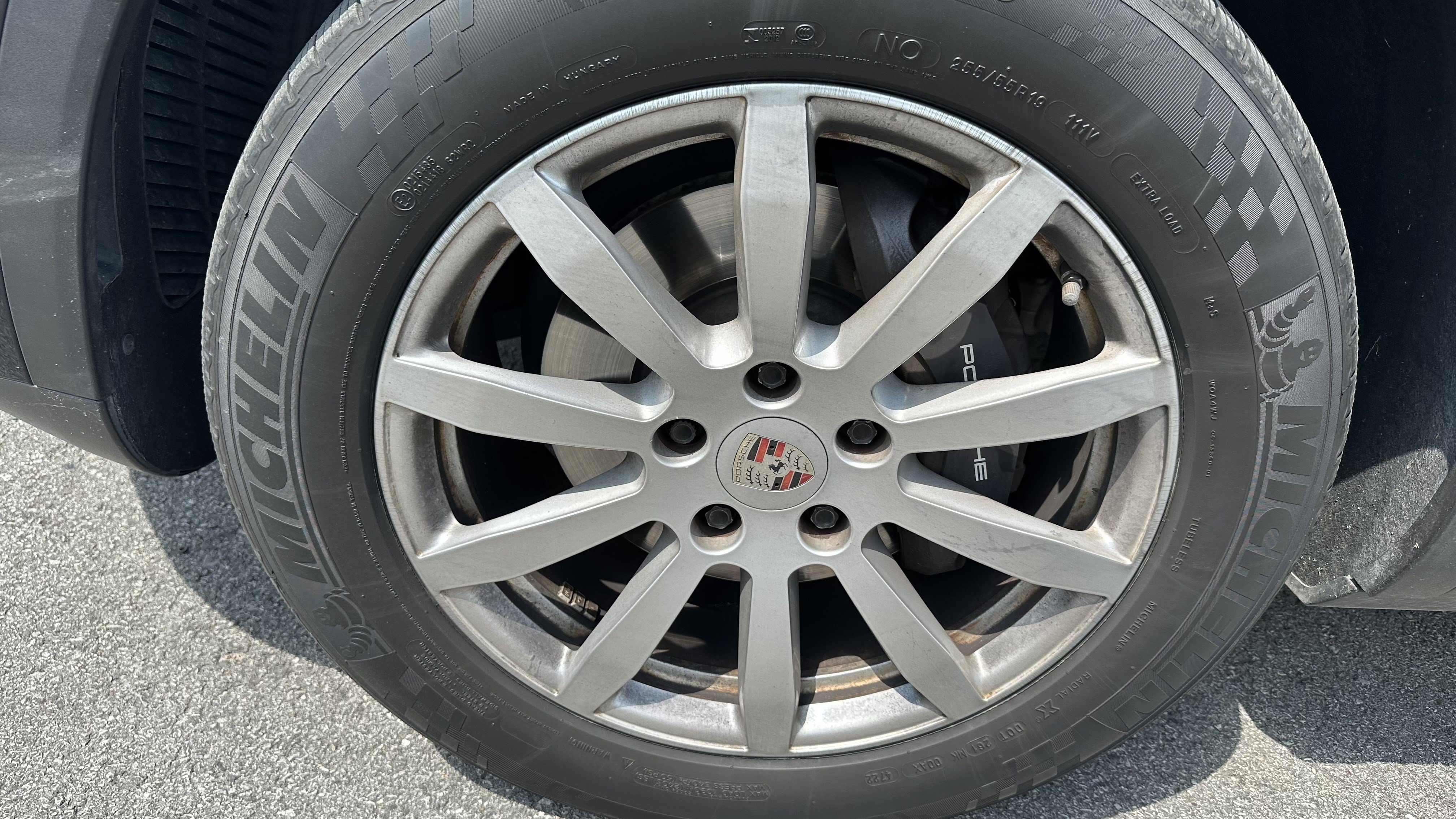 Used 2020 Porsche Cayenne AWD/4WD image 12