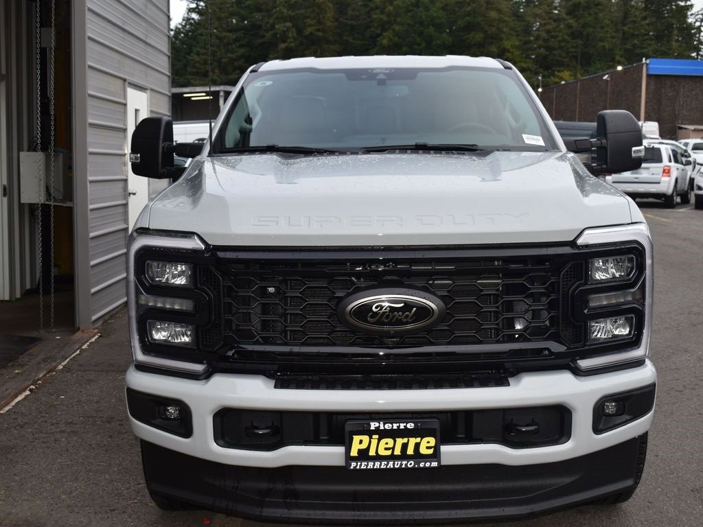 New 2026 Ford F250 4x4 Crew Cab Super Duty image 3