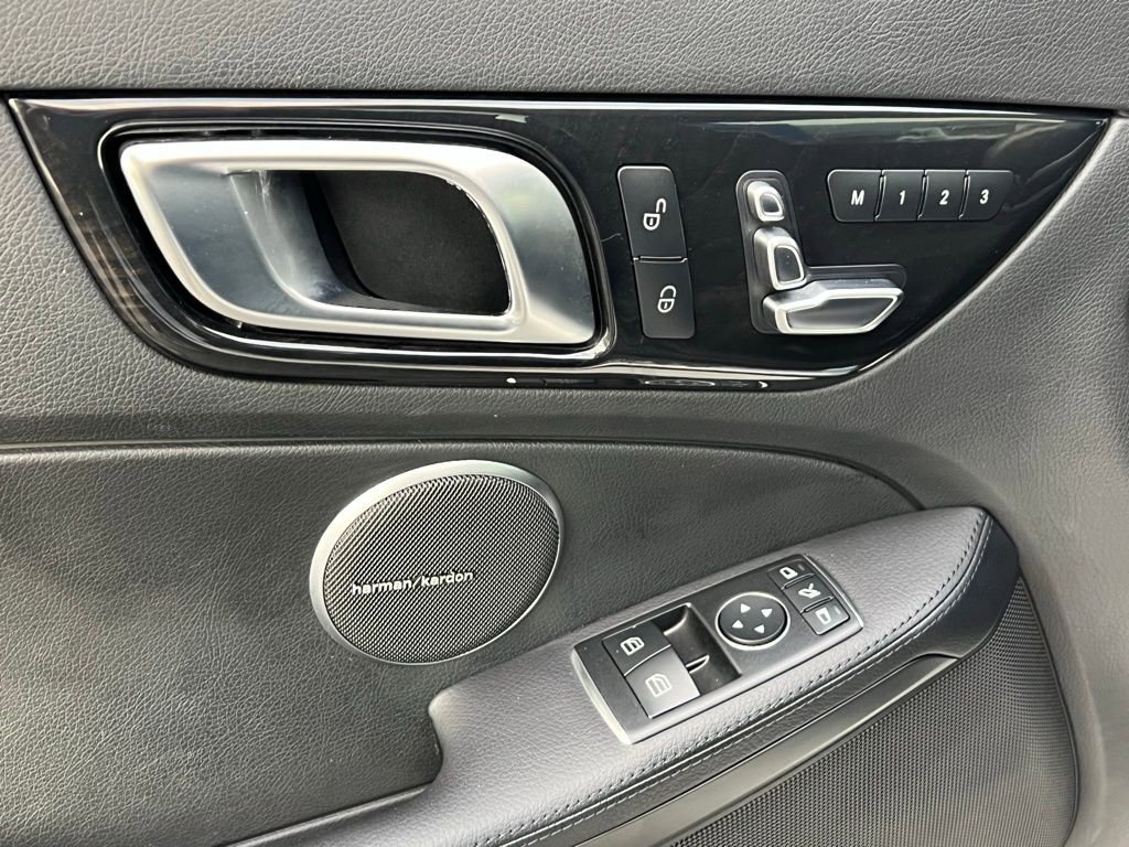 Used 2018 Mercedes-Benz SLC 300 image 19