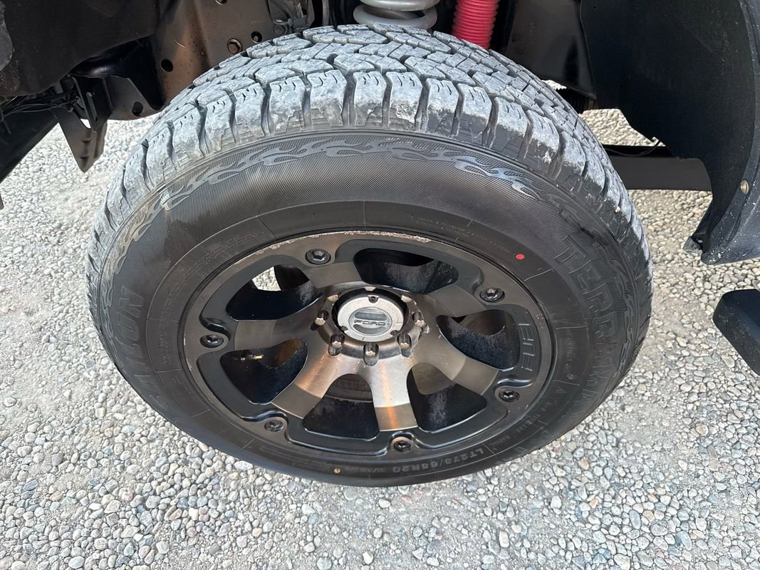 Used 2013 Ford F350 Platinum w/ FX4 Off Road Pkg AWD/4WD image 35