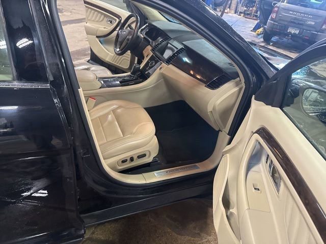 Used 2019 Ford Taurus Limited FWD image 17