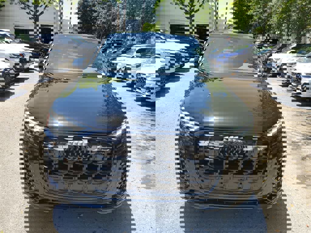 New 2025 Audi SQ7 Premium Plus image 3