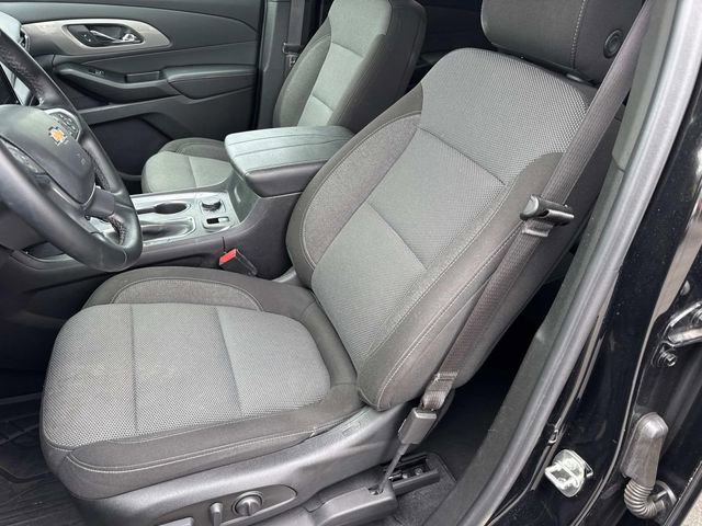 Used 2023 Chevrolet Traverse LT image 29