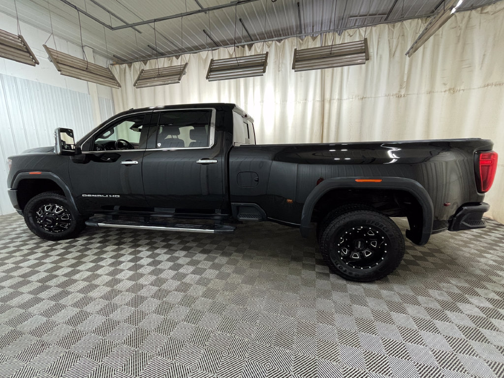 Used 2020 GMC Sierra 3500 Denali w/ Denali Ultimate Package AWD/4WD image 21