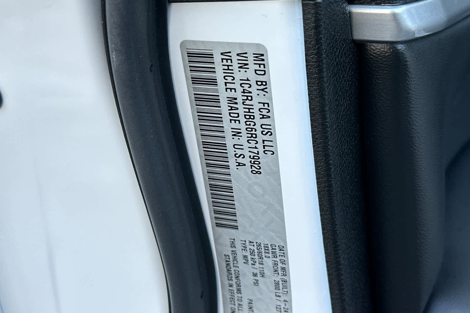 Used 2024 Jeep Grand Cherokee Limited w/ Trailer Tow Package image 33