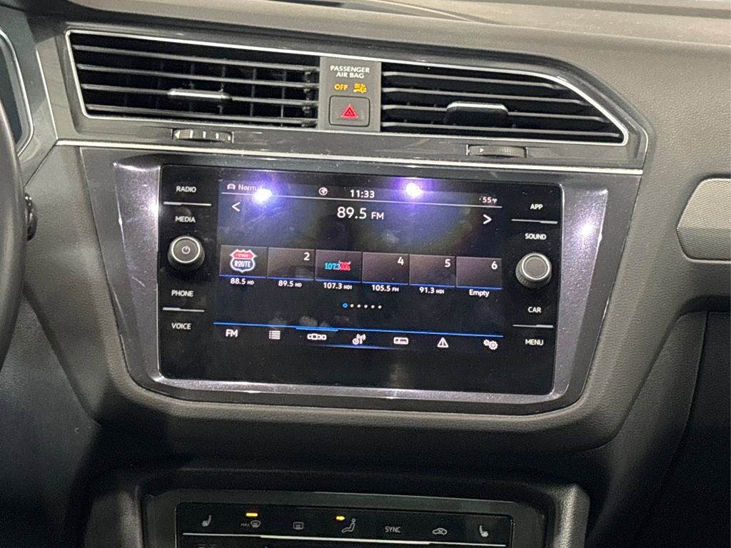 Used 2022 Volkswagen Tiguan SE image 19