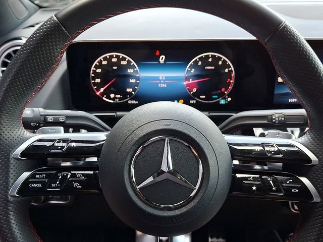 Used 2025 Mercedes-Benz GLA 250 4MATIC image 21