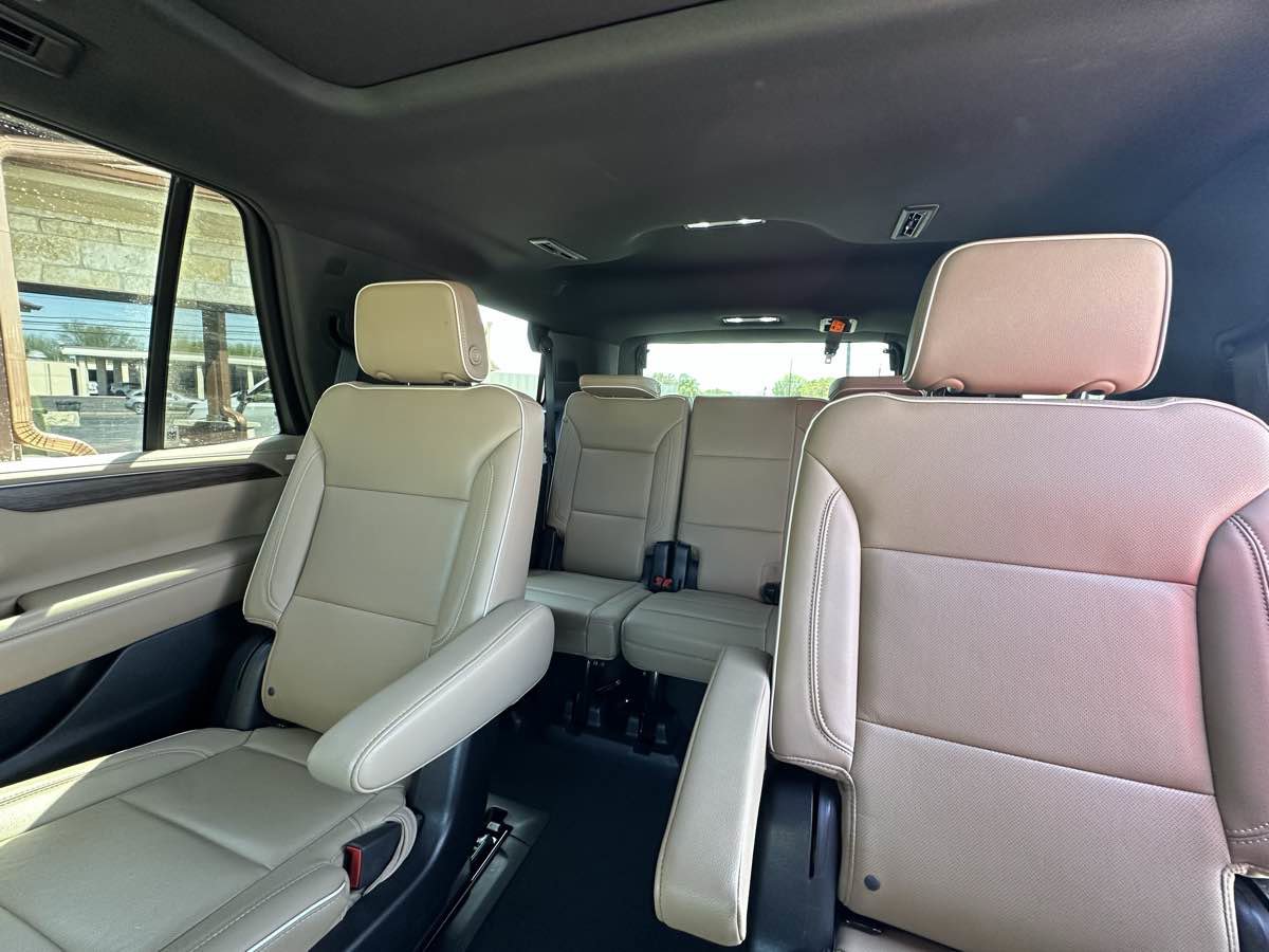 Used 2022 Chevrolet Tahoe Premier w/ Texas Edition RWD image 5