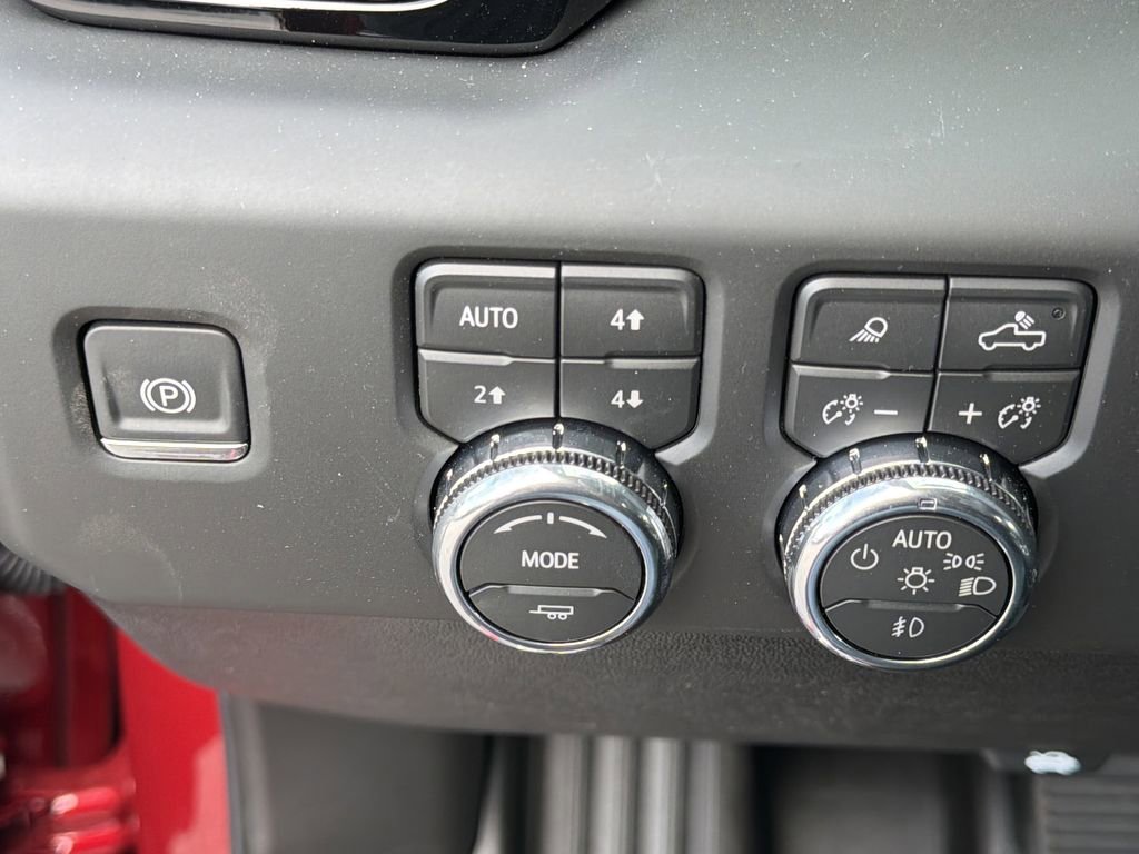 New 2026 GMC Sierra 2500 AT4 w/ AT4 Premium Plus Package image 14