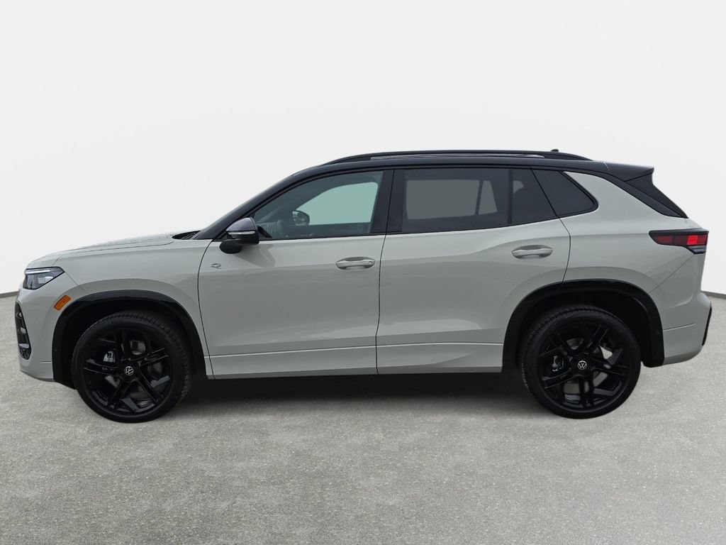New 2026 Volkswagen Tiguan SE R-Line AWD/4WD image 8