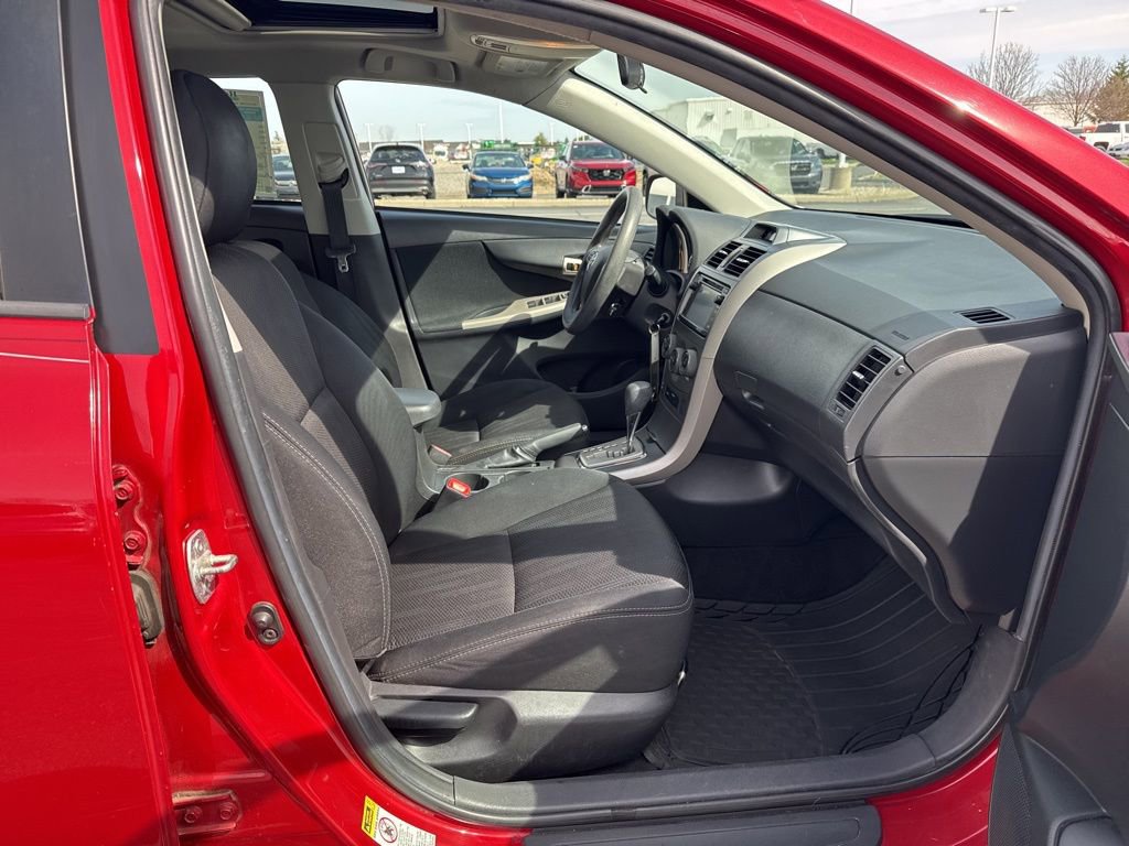 Used 2013 Toyota Corolla S w/ Premium Pkg image 38