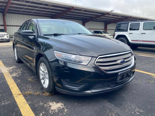 Used 2014 Ford Taurus SE FWD image 2
