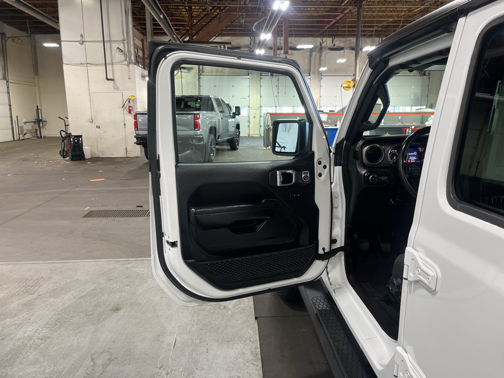 Used 2022 Jeep Wrangler Unlimited Sport AWD/4WD image 22