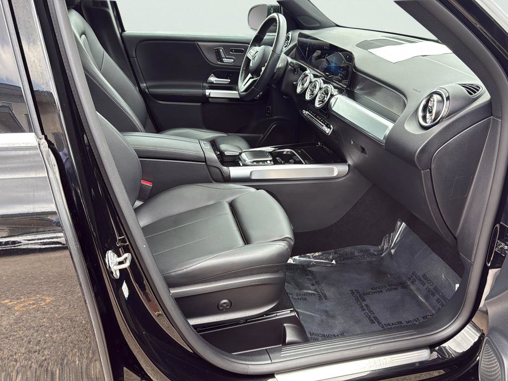 Certified 2022 Mercedes-Benz GLB 250 4MATIC image 22
