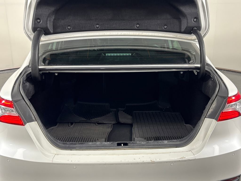 Used 2019 Toyota Camry XLE w/ Driver Assist Package FWD image 38