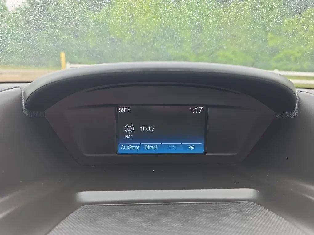 Used 2018 Ford Escape SE FWD image 25