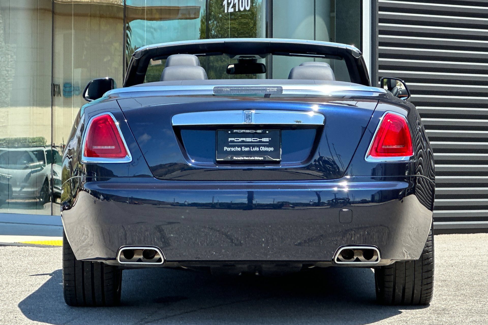Used 2019 Rolls-Royce Dawn RWD image 7