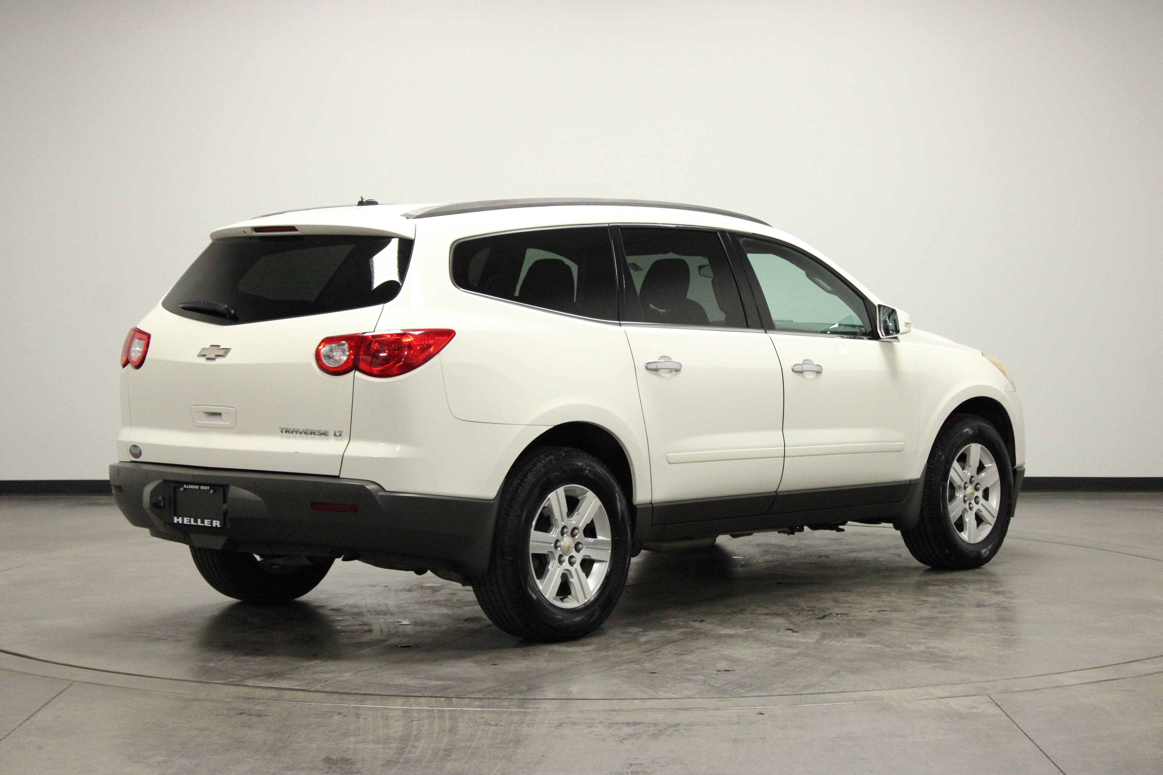 Used 2012 Chevrolet Traverse LT FWD image 8