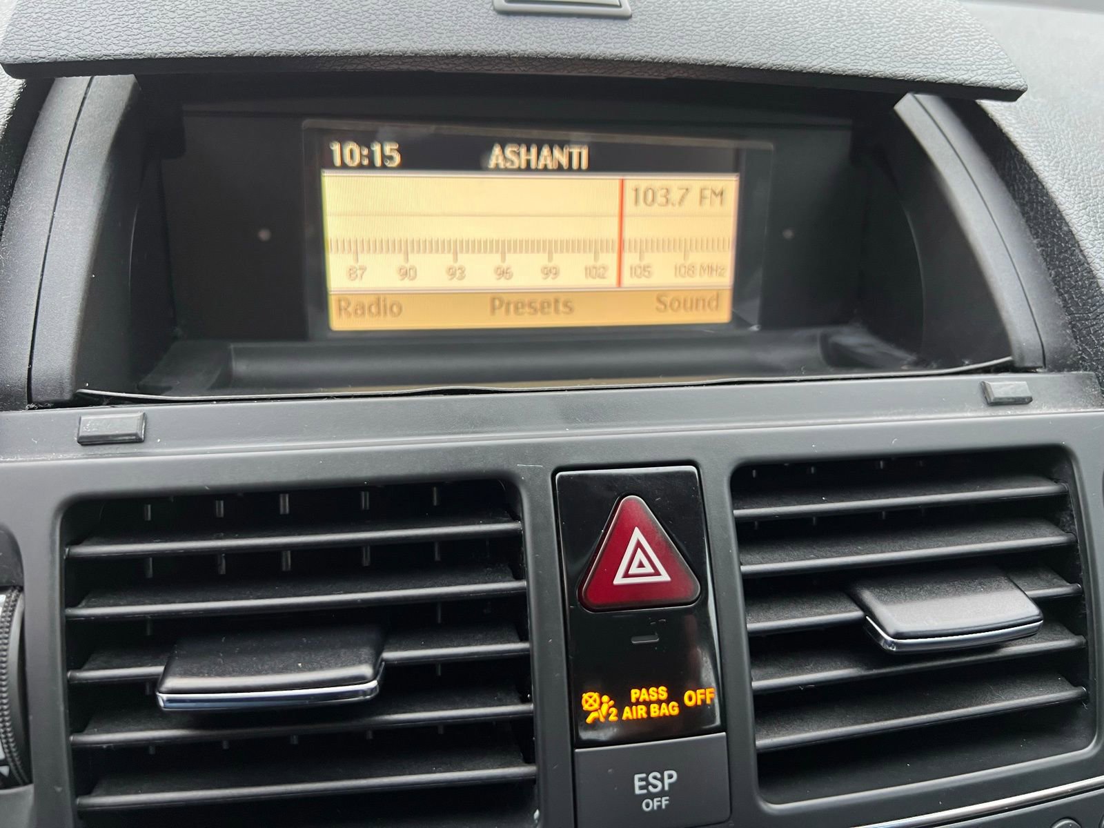 Used 2008 Mercedes-Benz C 300 Sedan image 27