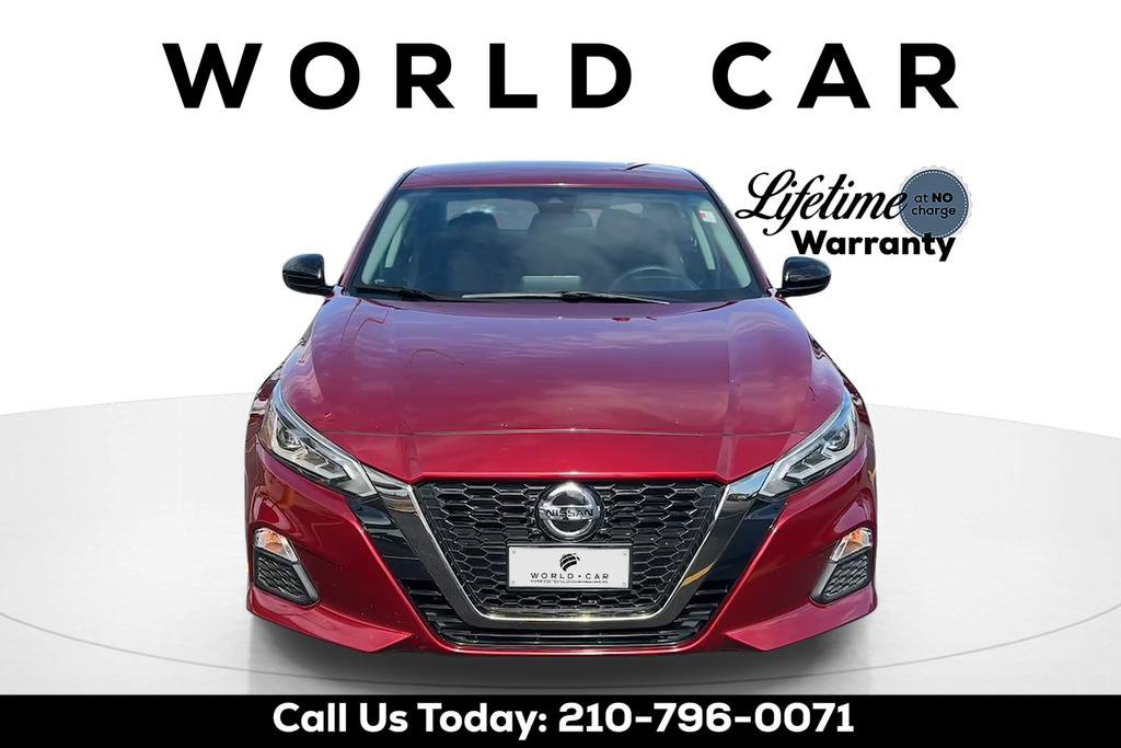 Used 2021 Nissan Altima 2.5 SR FWD image 2