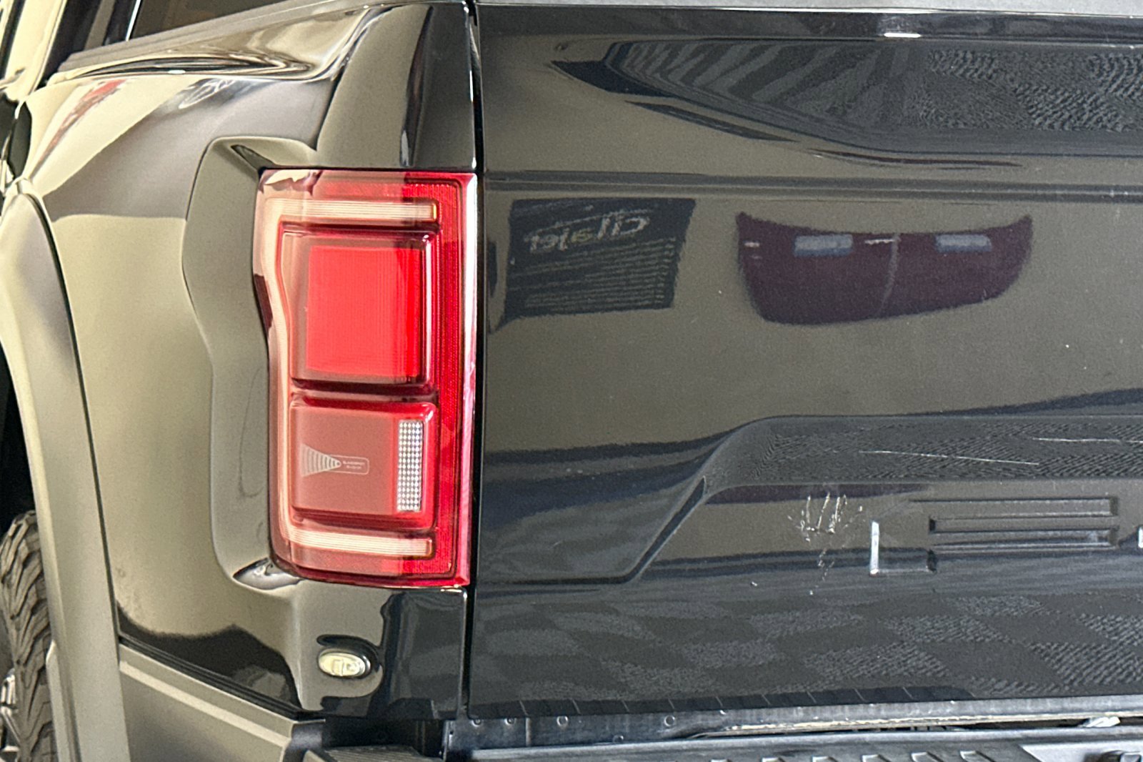 Used 2020 Ford F150 Raptor w/ Equipment Group 802A Luxury image 47