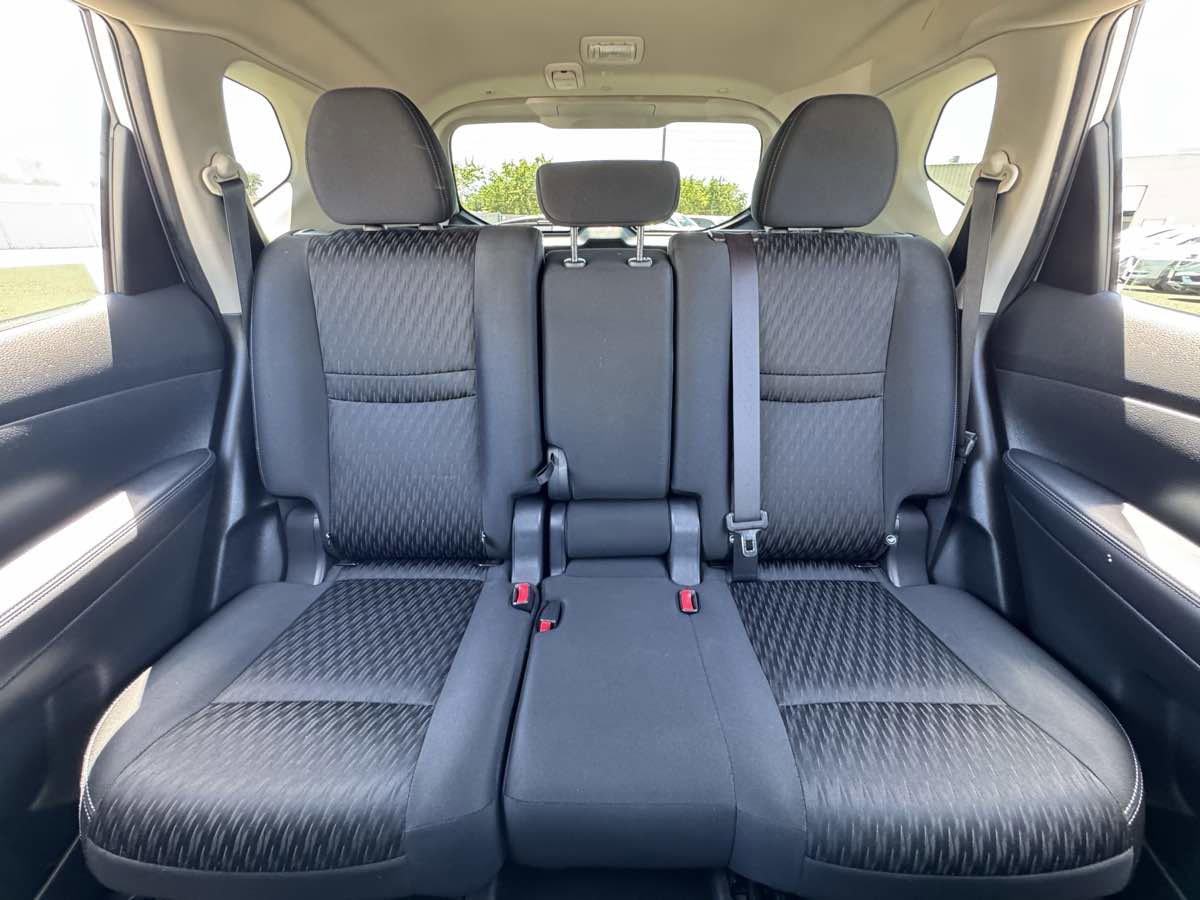 Used 2019 Nissan Rogue SV FWD image 33