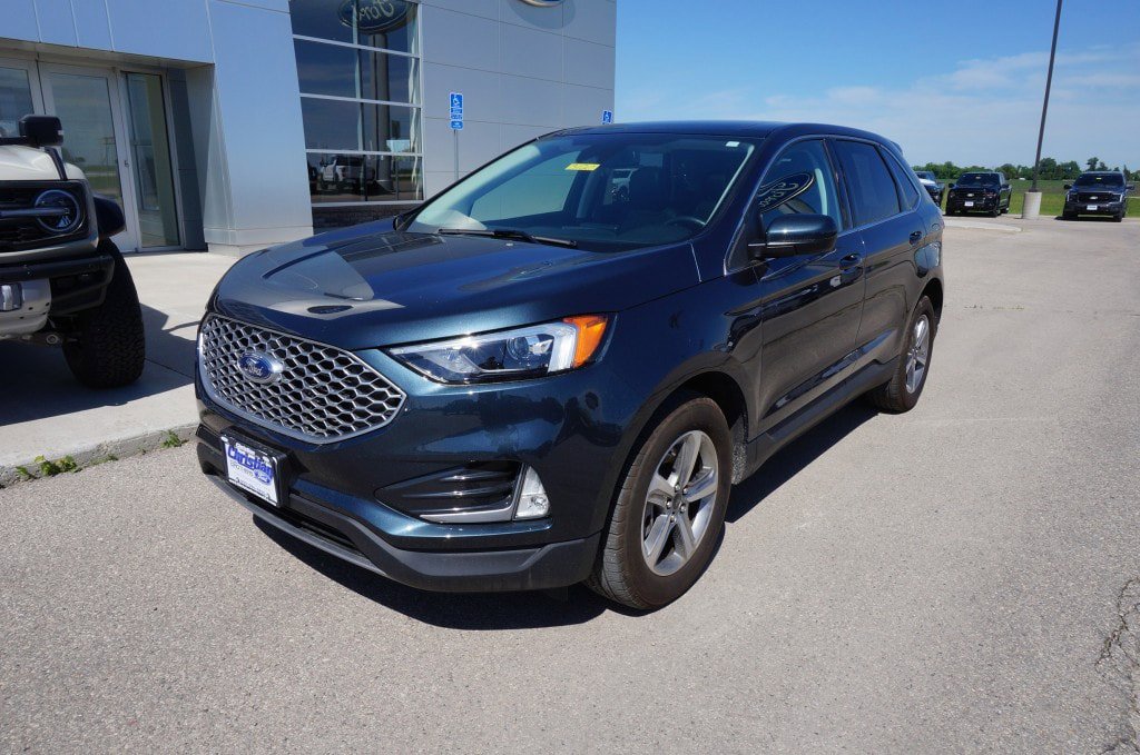 Used 2024 Ford Edge SEL w/ Convenience Package AWD/4WD image 2