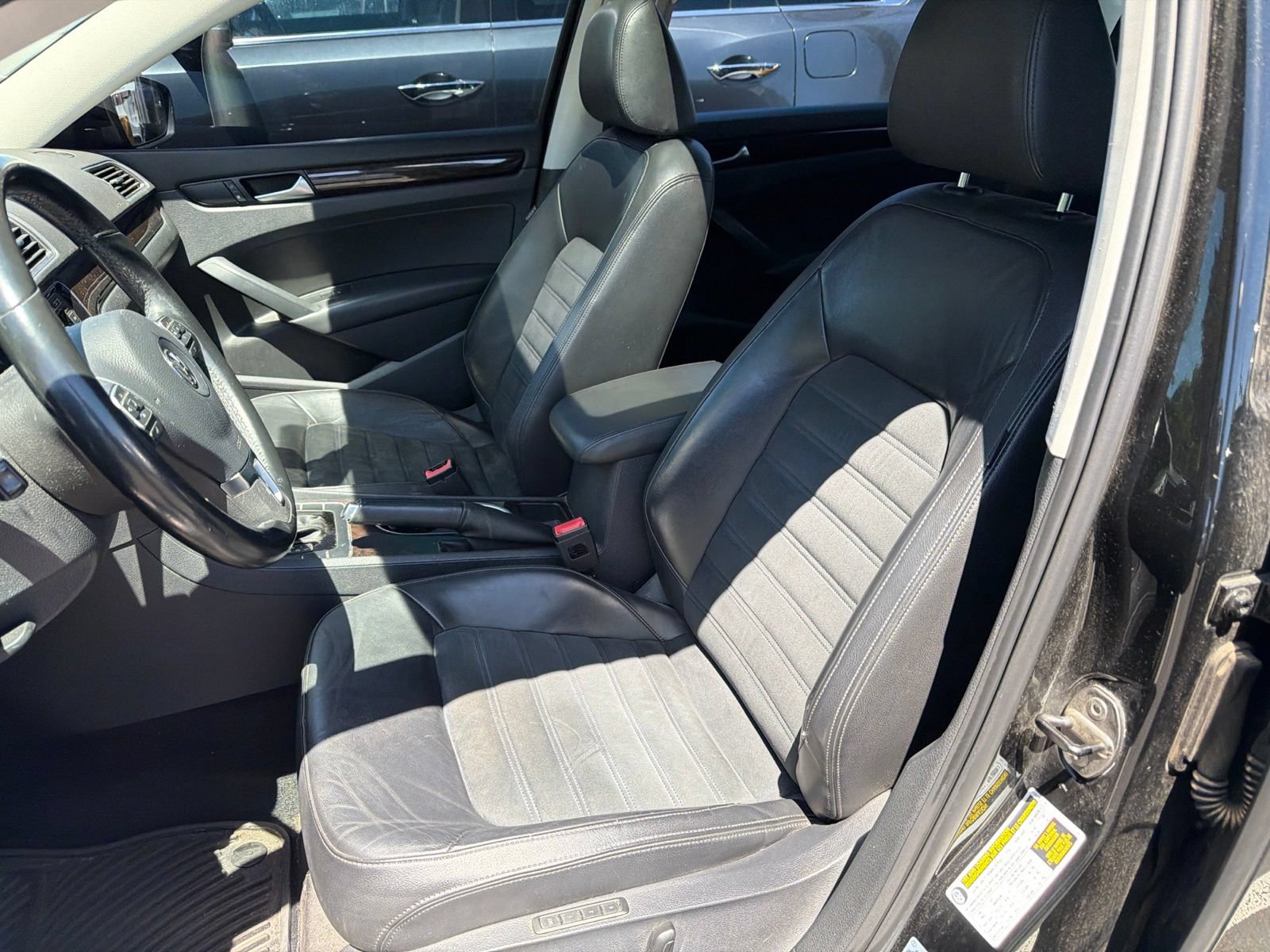 Used 2014 Volkswagen Passat 1.8T SEL Premium FWD image 10
