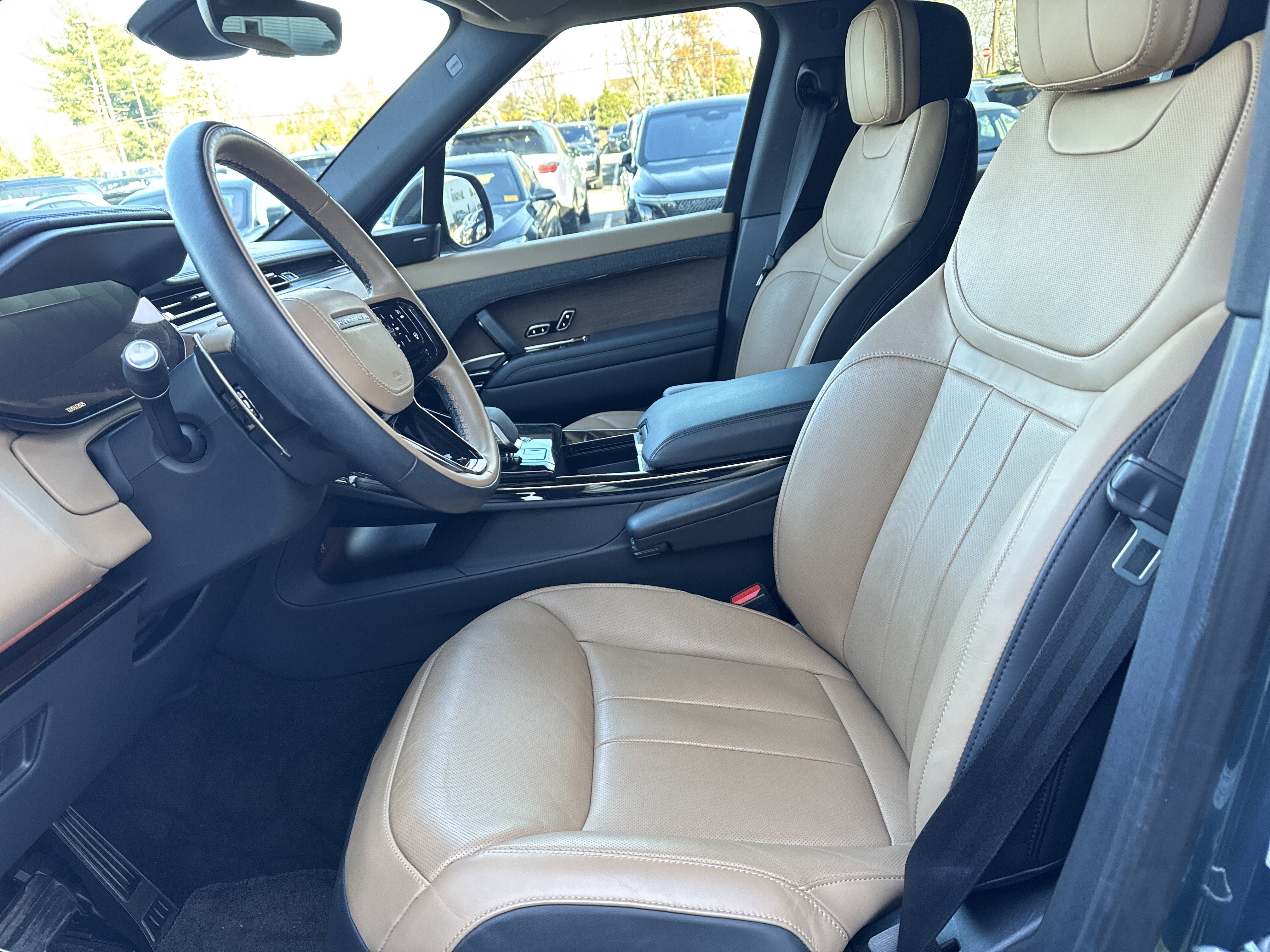 Used 2024 Land Rover Range Rover Sport Dynamic SE image 15