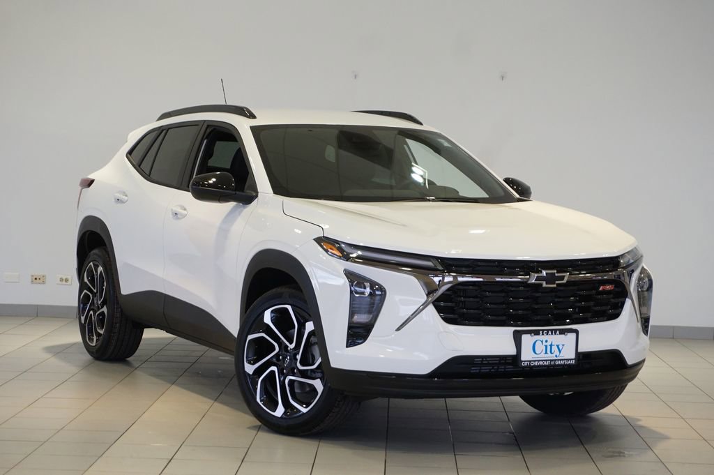 New 2026 Chevrolet Trax RS image 2