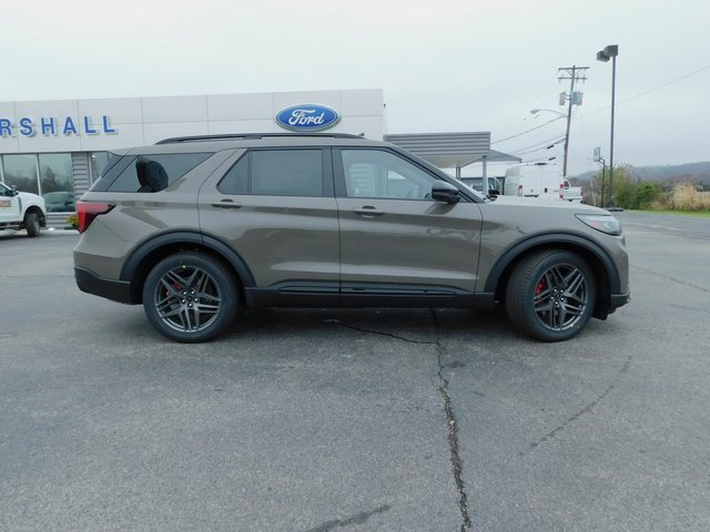 New 2026 Ford Explorer ST w/ Sun And Sound Package image 10