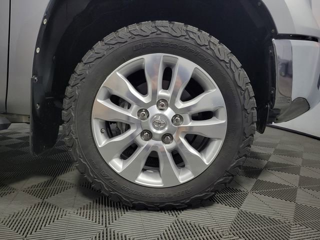 Used 2016 Toyota Tundra SR5 AWD/4WD image 11