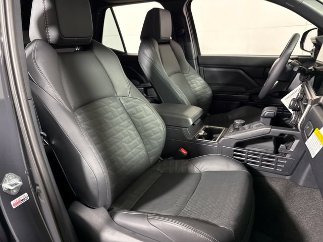Used 2026 Toyota 4Runner TRD Off-Road Premium AWD/4WD image 13
