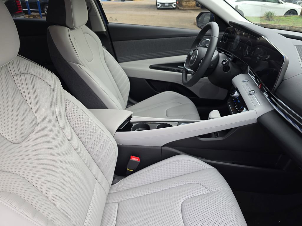 New 2026 Hyundai Elantra Limited image 10