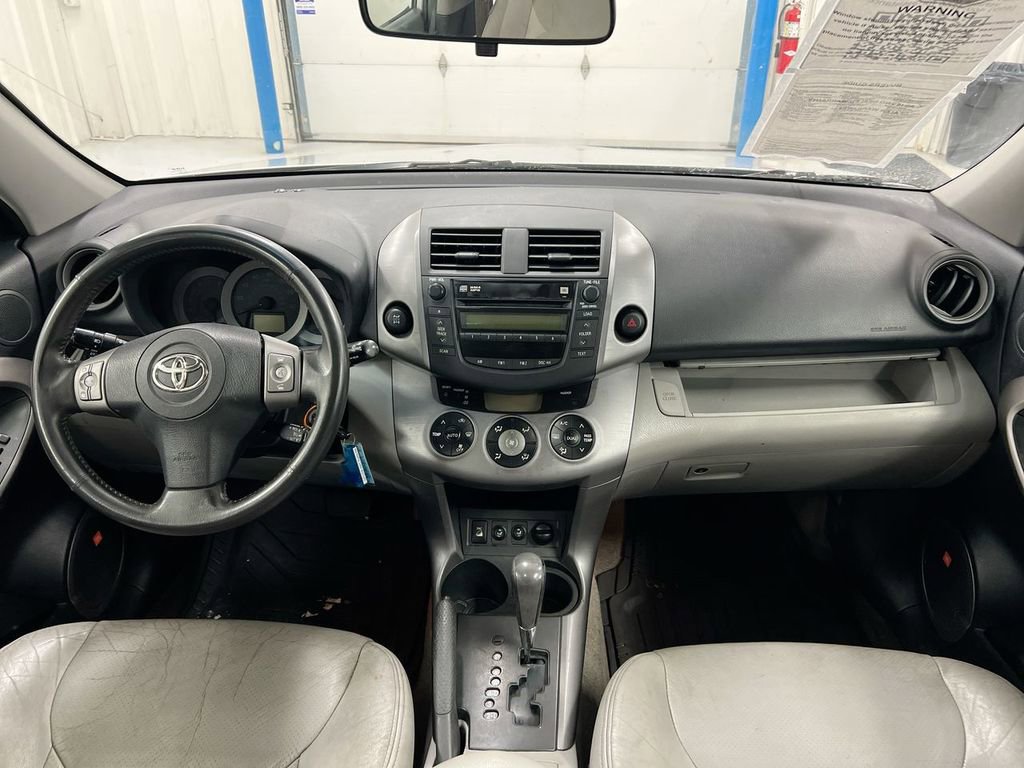 Used 2007 Toyota RAV4 Limited AWD/4WD image 10