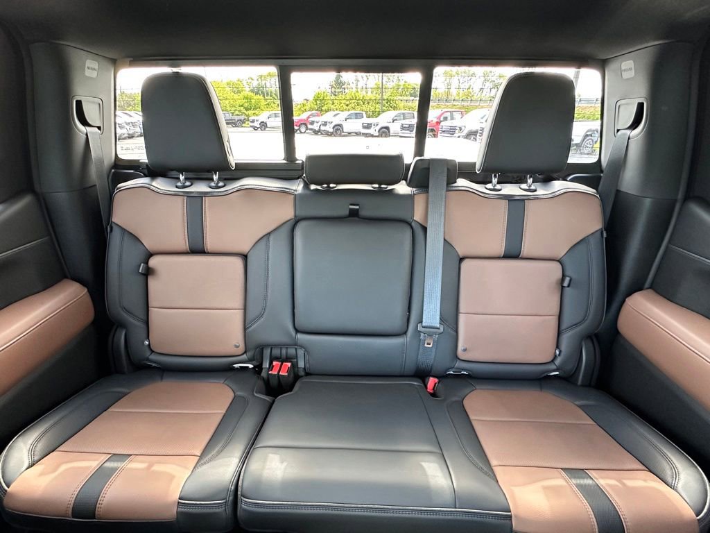 Used 2020 Chevrolet Silverado 1500 High Country AWD/4WD image 23