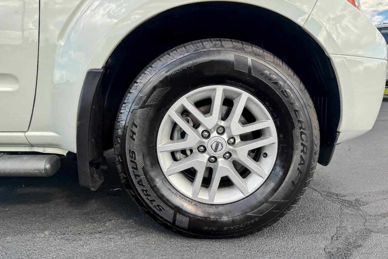 Used 2021 Nissan Frontier SV AWD/4WD image 11