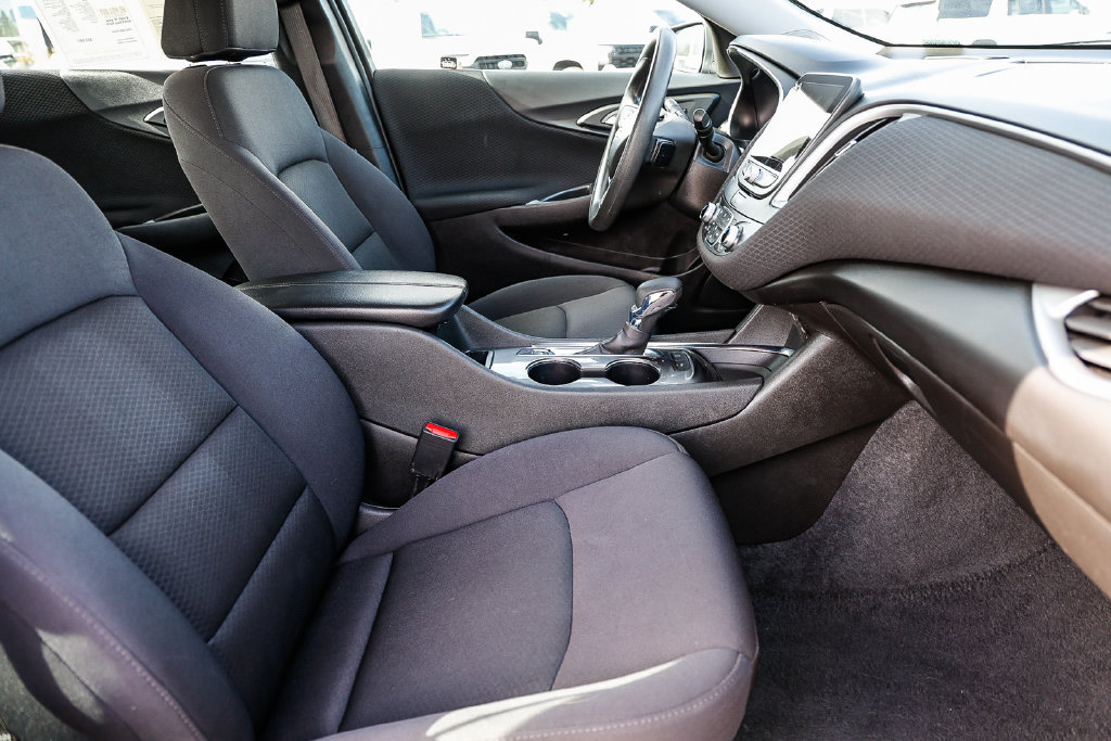 Used 2025 Chevrolet Malibu LT FWD image 31